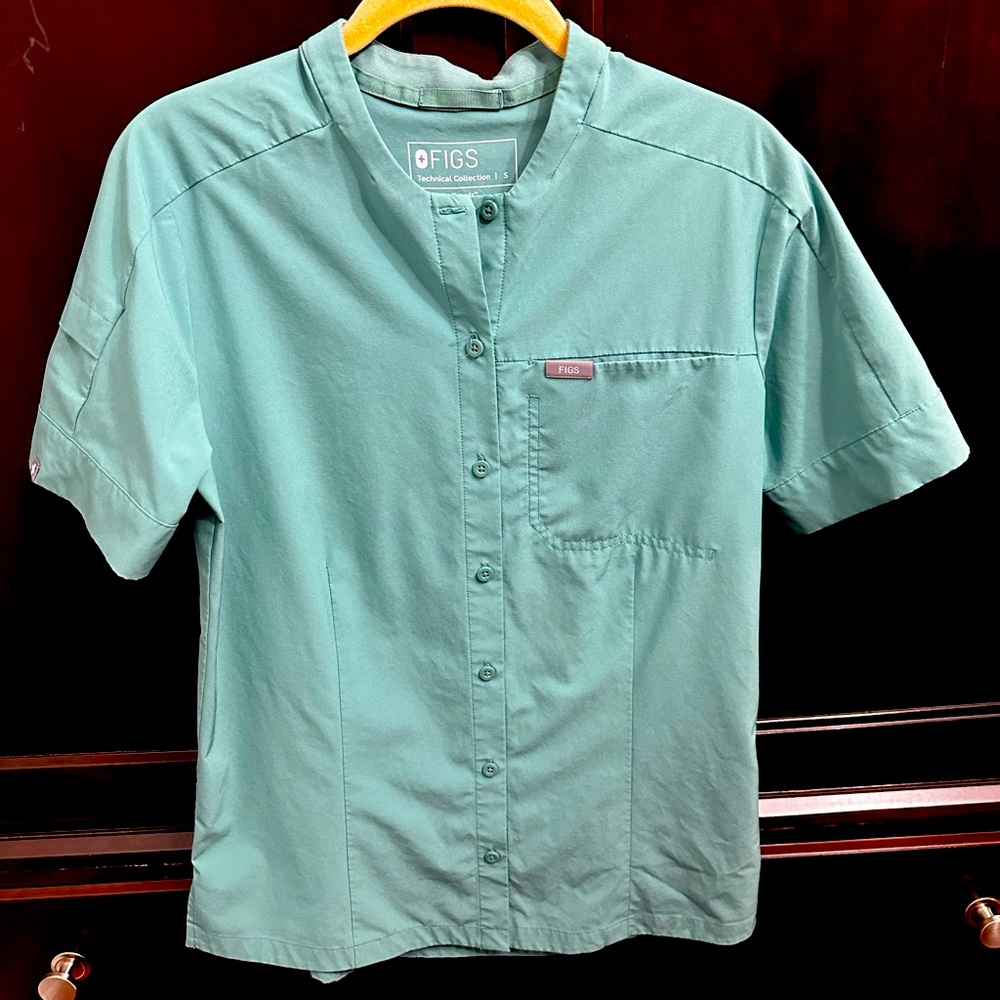 (SOLD) Figs Mena button down top, like new.  Small